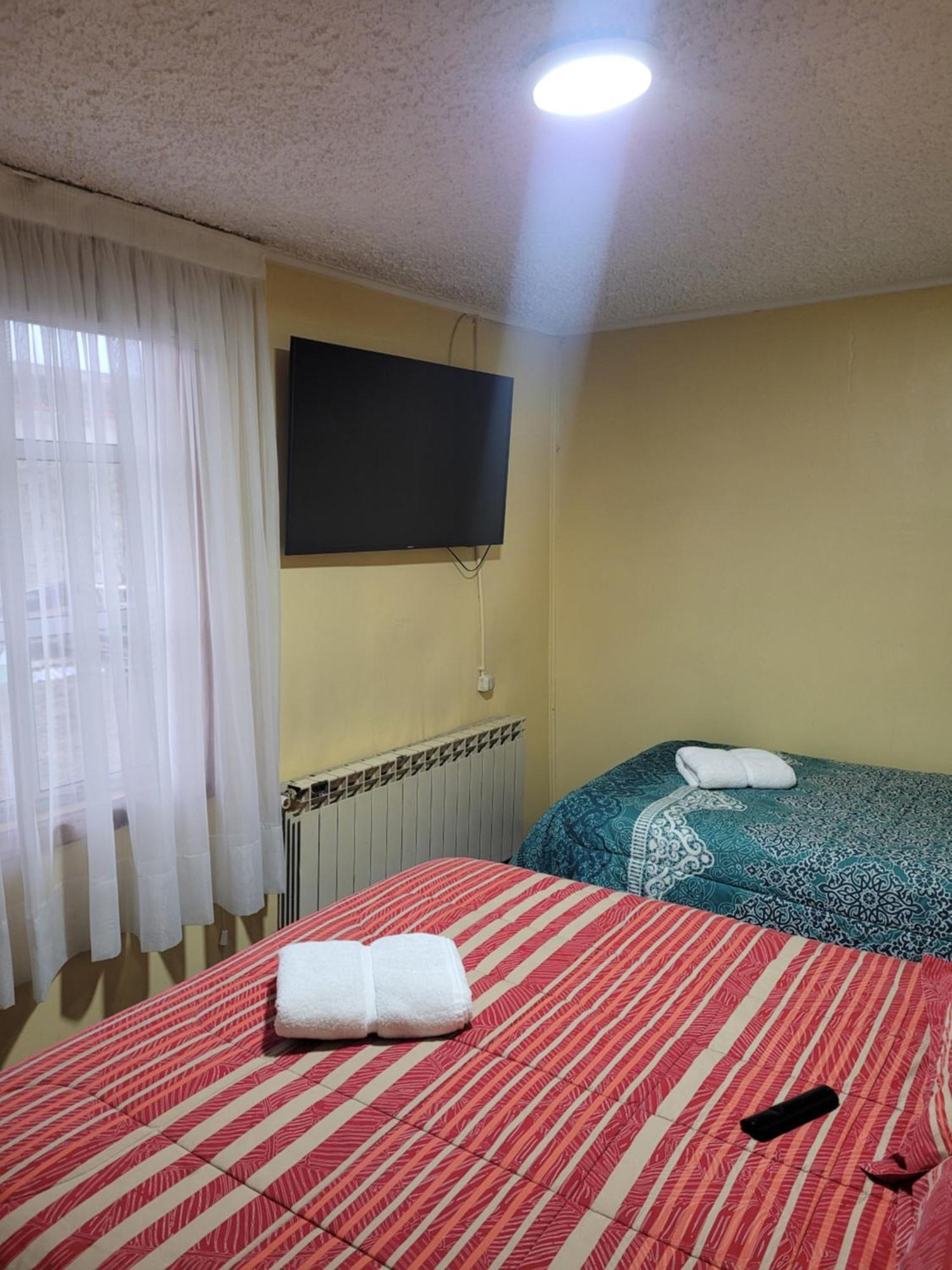 Hostal Balmaceda Punta Arenas Exterior foto